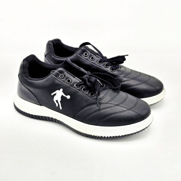 👟 Men’s Sports Shoes – Black &amp; White
