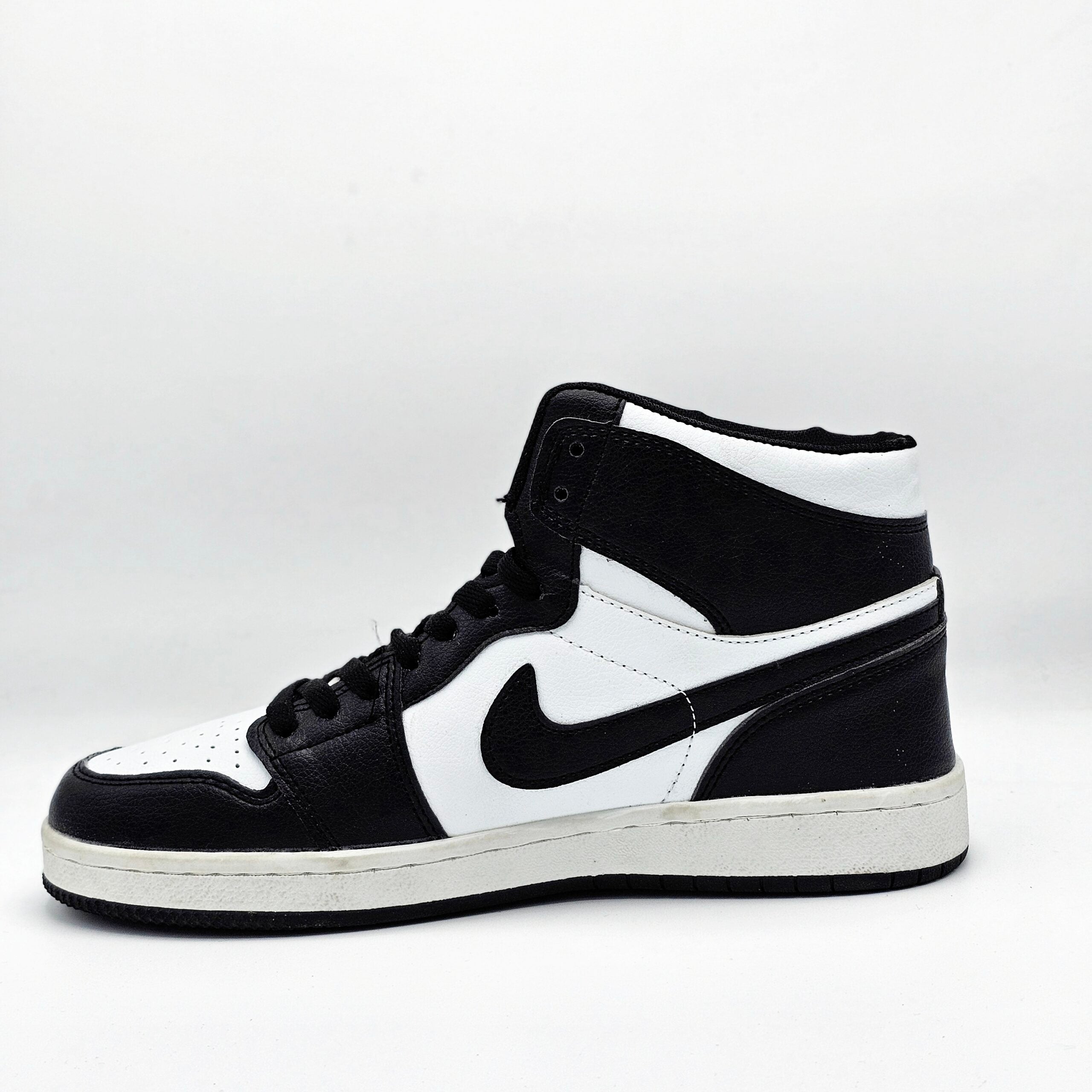 Nike Air Jordan Black & White