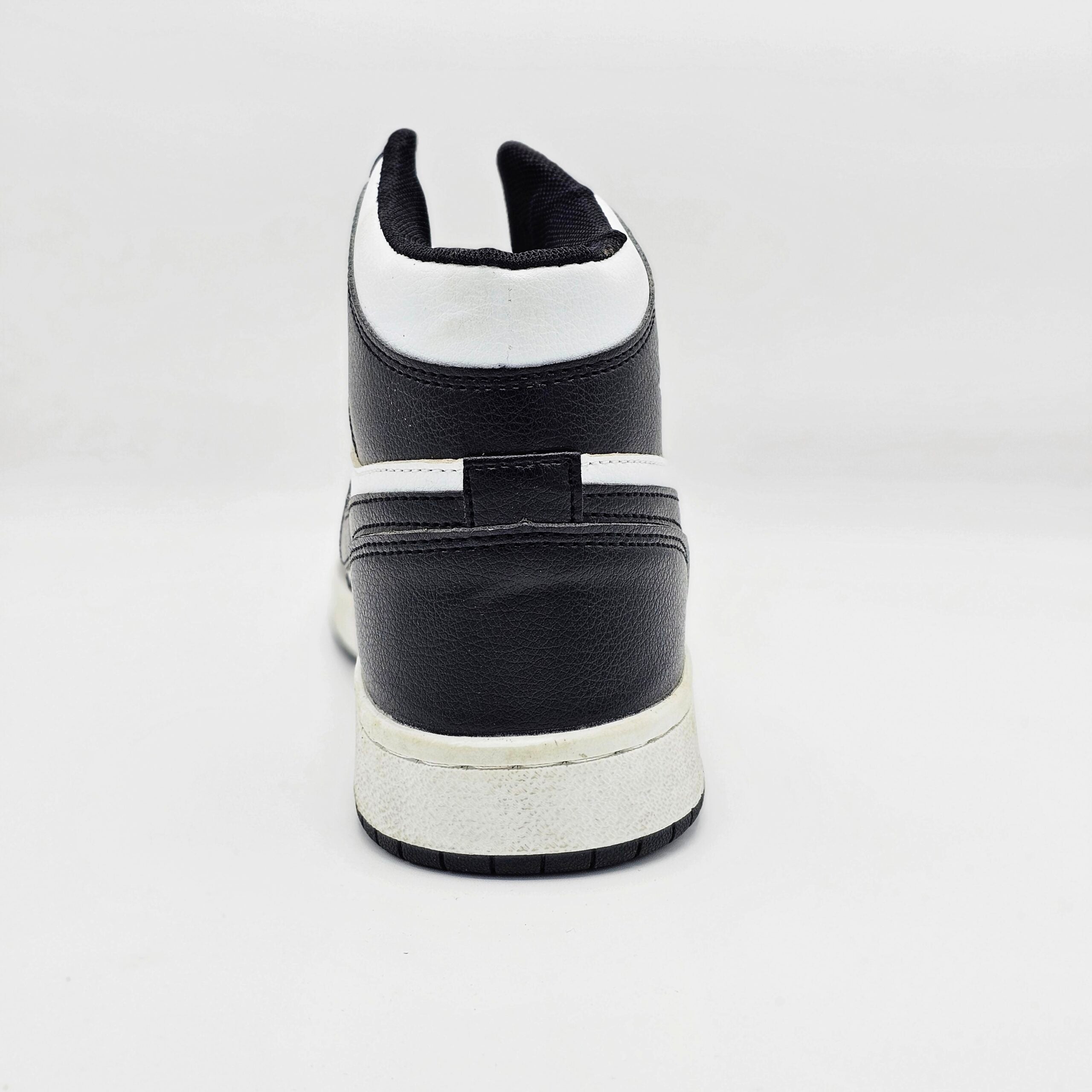 Nike Air Jordan Black & White